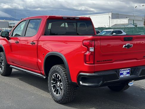 New 2026 Chevrolet Silverado 1500 ZR2 w/ LPO, Dark Essentials Package AWD/4WD image 8