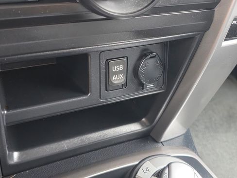 Used 2016 Toyota 4Runner SR5 w/ Convenience Package image 28