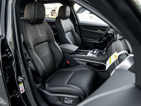 New 2026 Jaguar F-PACE R-Dynamic S image 26