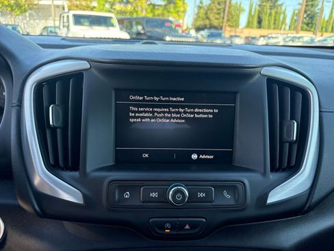 Used 2024 GMC Terrain SLE FWD image 20