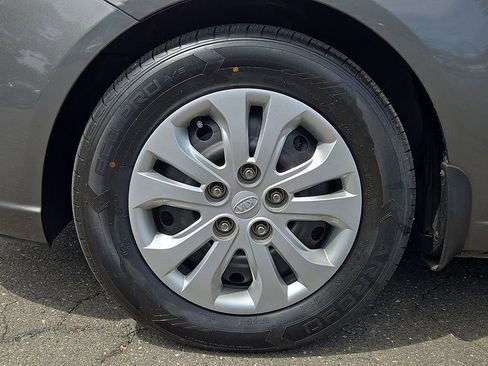 Used 2013 Kia Forte EX w/ Fuel Economy Pkg FWD image 9