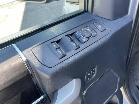 Used 2022 Ford F350 Lariat w/ Tremor Off-Road Package AWD/4WD image 5