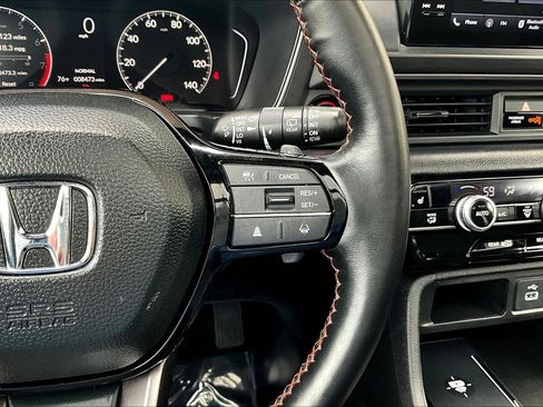 Used 2024 Honda Pilot TrailSport image 13