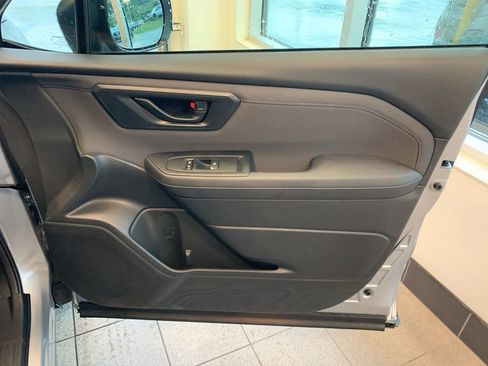 Certified 2025 Subaru Forester Premium AWD/4WD image 23