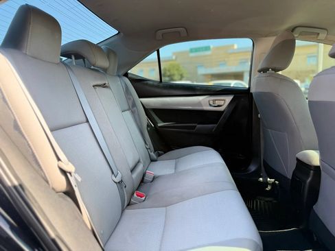 Used 2016 Toyota Corolla LE FWD image 23