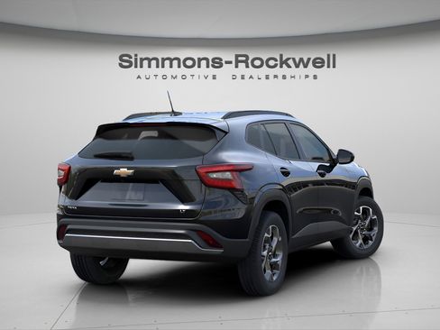 New 2026 Chevrolet Trax LT image 4