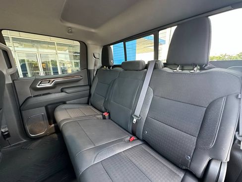 Used 2024 Chevrolet Silverado 1500 LT Trail Boss w/ Convenience Package II AWD/4WD image 30