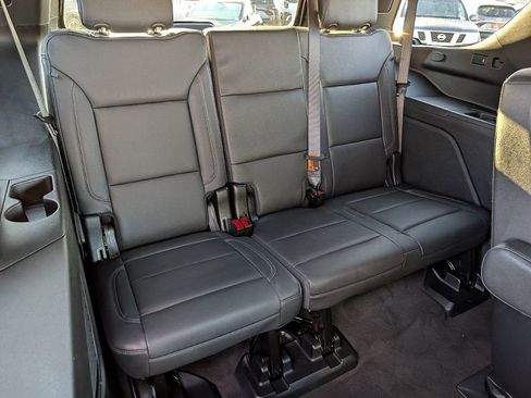 Used 2024 Chevrolet Tahoe Z71 w/ Luxury Package image 22