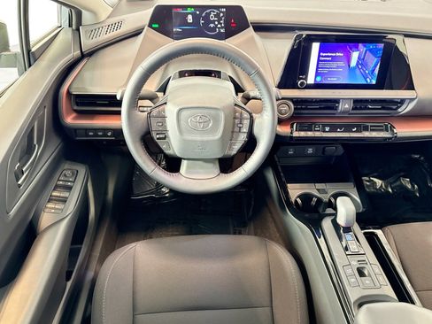 Used 2026 Toyota Prius Plug-In Hybrid image 21