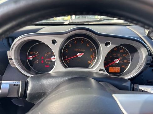 Used 2007 Nissan 350Z Touring image 5