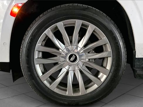 Used 2021 Cadillac Escalade ESV Premium Luxury w/ Driver Assist Tech Package image 10