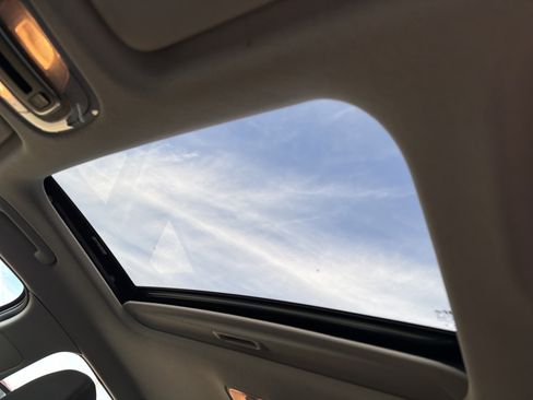 Used 2022 Hyundai Elantra SEL w/ Convenience + Premium Package image 24