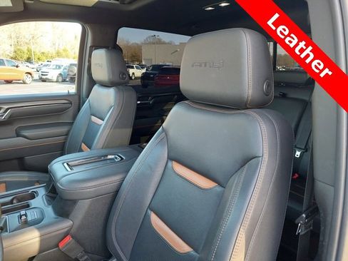 Used 2022 GMC Sierra 1500 AT4 w/ AT4 Preferred Package image 6