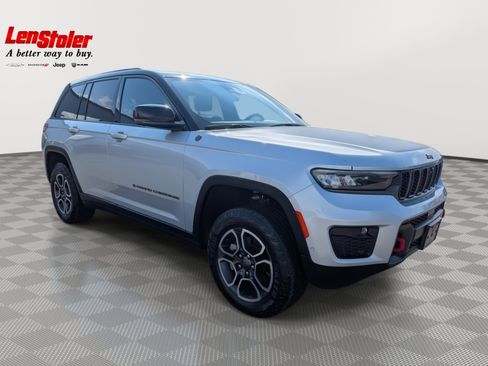 Used 2022 Jeep Grand Cherokee Trailhawk w/ ADV Protech Group II image 7
