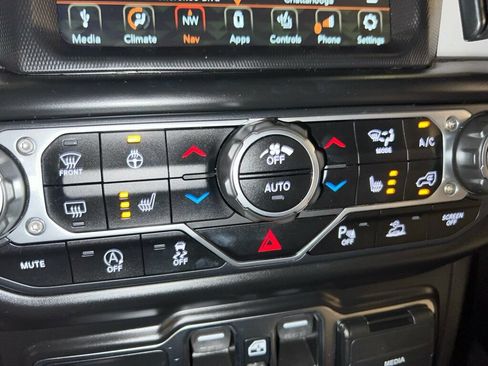 Used 2021 Jeep Gladiator Overland AWD/4WD image 30