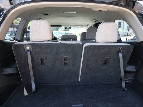 Used 2019 Honda Pilot LX image 30