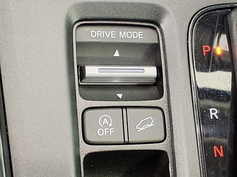 Used 2025 Honda CR-V LX image 19