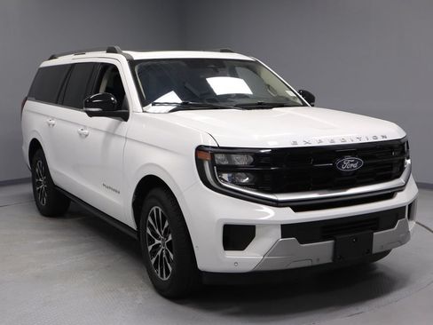 Certified 2025 Ford Expedition Max Platinum AWD/4WD image 1
