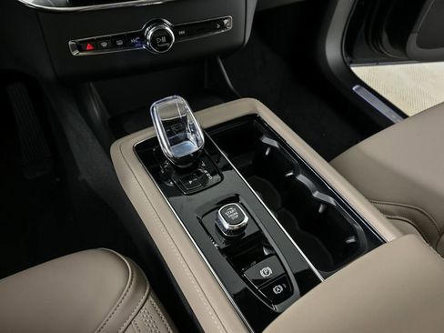 Used 2026 Volvo XC90 B6 Plus w/ Protection Package Premier image 18