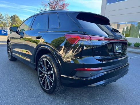 Used 2022 Audi Q4 e-tron Premium Plus w/ Premium Plus AWD/4WD image 8