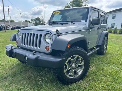 Used 2013 Jeep Wrangler Sport w/ Connectivity Group AWD/4WD image 8