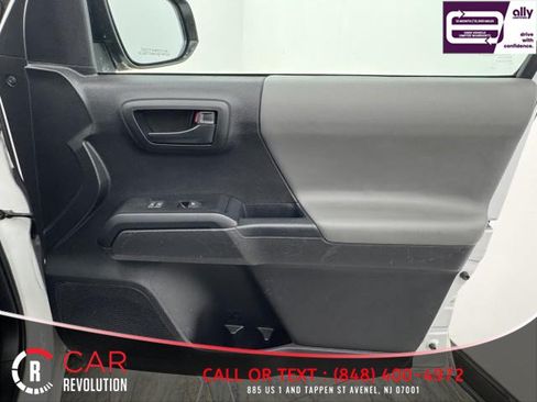 Used 2021 Toyota Tacoma SR RWD image 44