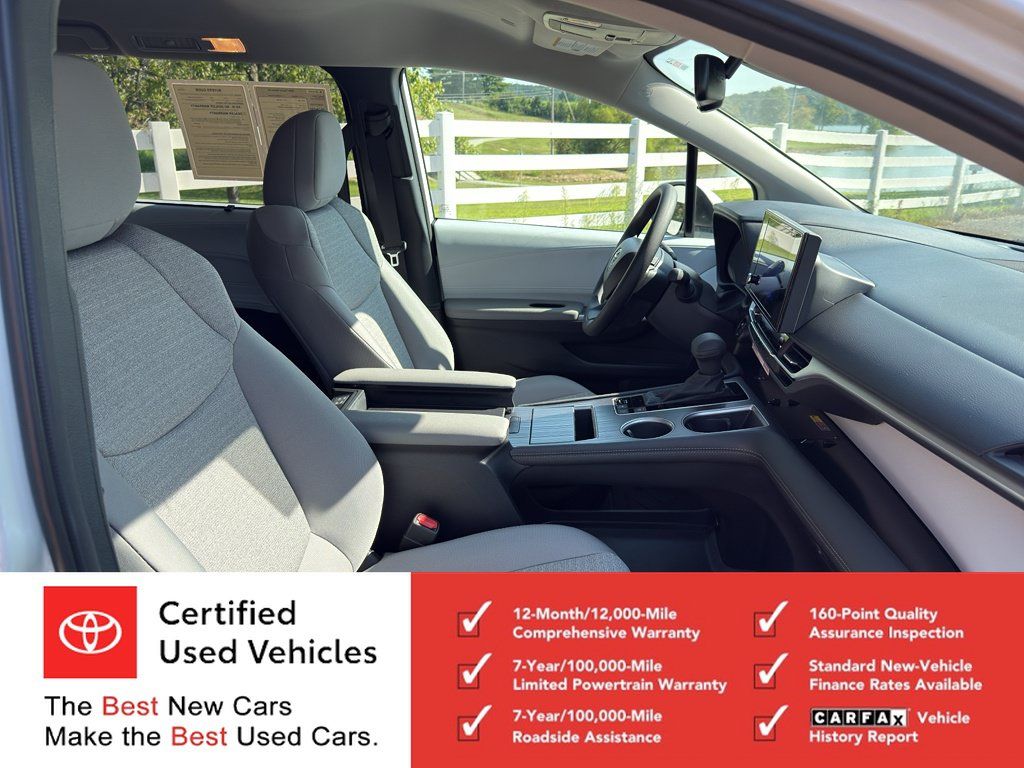 Certified 2026 Toyota Sienna LE FWD image 19