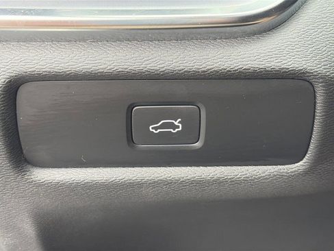 Used 2024 Volvo S60 B5 Core image 23