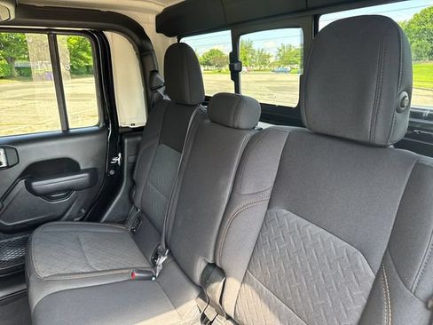 Used 2026 Jeep Gladiator Mojave AWD/4WD image 25