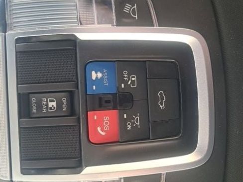 Used 2023 RAM 1500 Laramie AWD/4WD image 22