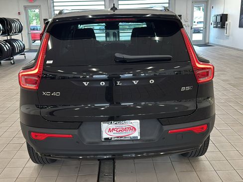 New 2026 Volvo XC40 B5 Ultra w/ Climate Package AWD/4WD image 6