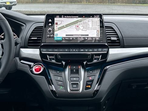 Certified 2026 Honda Odyssey Touring image 26