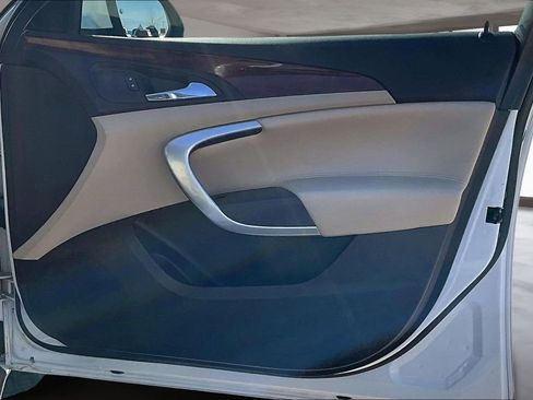 Used 2017 Buick Regal Sport Touring FWD image 25