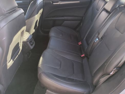 Used 2016 Ford Fusion Titanium image 20