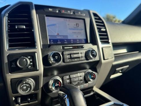 Used 2019 Ford F150 Lariat w/ Equipment Group 502A Luxury image 11