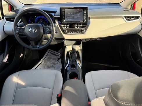 Used 2021 Toyota Corolla LE image 13