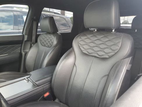 Used 2022 Hyundai Palisade Calligraphy w/ Winter Package image 3