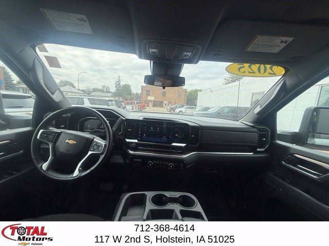 Used 2025 Chevrolet Silverado 2500 LT w/ Convenience Package AWD/4WD image 15