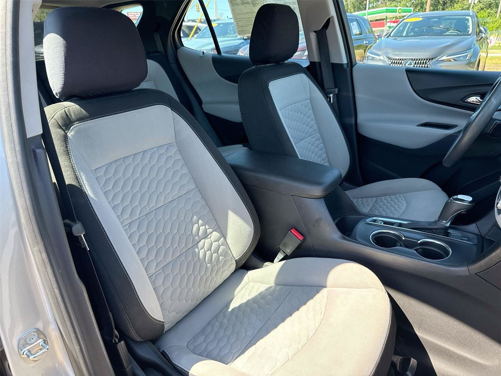 Used 2019 Chevrolet Equinox LS FWD image 15