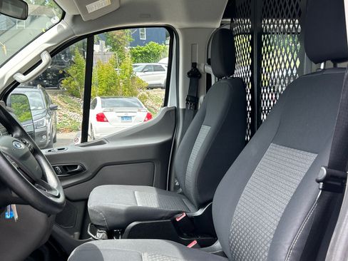 Used 2024 Ford Transit 250 Low Roof w/ Exterior Upgrade Package RWD image 8