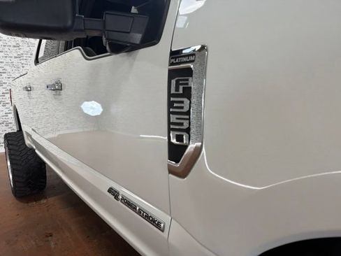 Used 2022 Ford F350 Platinum AWD/4WD image 11
