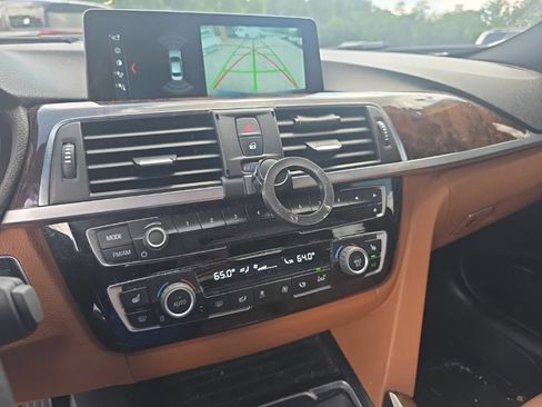 Used 2016 BMW 340i xDrive Sedan AWD/4WD image 14