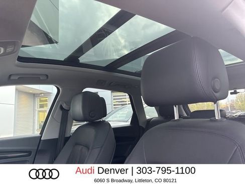 Used 2020 Audi Q5 2.0T Premium image 11