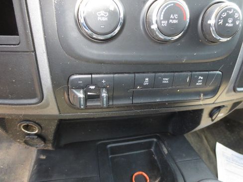 Used 2018 RAM 2500 Tradesman w/ Popular Equipment Group image 14