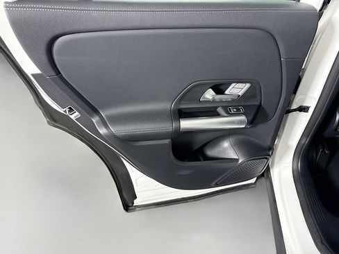 Used 2025 Mercedes-Benz GLA 250 image 26
