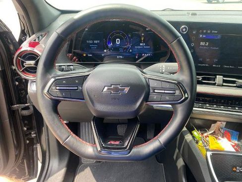 Used 2025 Chevrolet Equinox RS w/ Safety and Technology Package FWD image 18