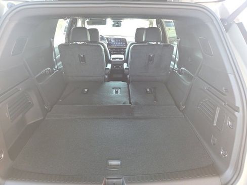 New 2026 Chevrolet Traverse Z71 w/ Enhanced Driving Package image 9