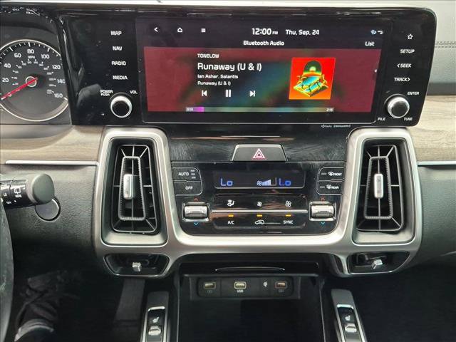 Used 2023 Kia Sorento EX w/ Panoramic Sunroof Package FWD image 21