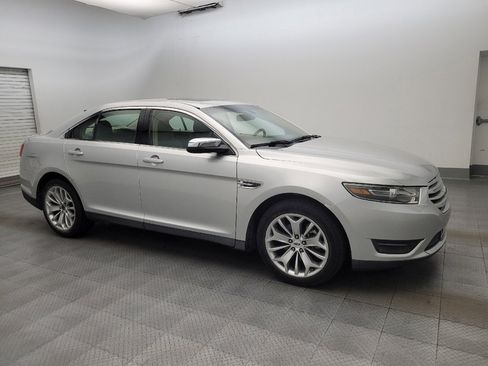 Used 2015 Ford Taurus Limited FWD image 11