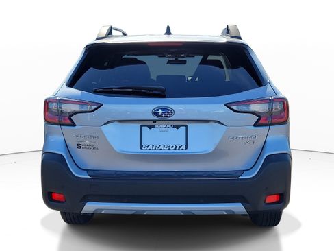 Used 2023 Subaru Outback Limited XT image 5